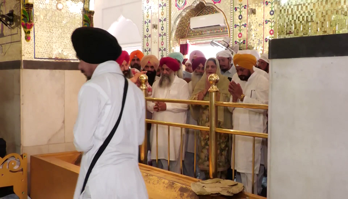 ਸ੍ਰੀ ਚਮਕੌਰ ਸਾਹਿਬ ਵਿਖੇ ਨਤਮਸਤਕ ਹੋਏ ਸਾਬਕਾ CM ਚੰਨੀ,ਜਿੱਤ ਲਈ ਕੀਤਾ ਵਾਹਿਗੁਰੂ ਦਾ ਧੰਨਵਾਦ