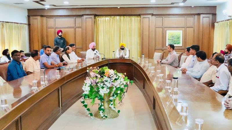 ਮੁਲਕ ਵਿਚ ਅੰਤਰਰਾਜੀ ਵਪਾਰ ਨੂੰ ਹੋਰ ਪ੍ਰਫੁੱਲਤ ਕਰਨ ਦਾ ਮੁੱਖ ਮੰਤਰੀ ਭਗਵੰਤ ਮਾਨ ਨੇ ਦਿਤਾ ਸੱਦਾ। 