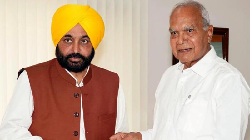  CM ਮਾਨ ਨੂੰ ਗਵਰਨਰ ਨੇ ਮੰਤਰੀ ਅਮਨ ਅਰੋੜਾ ਨੂੰ ਲੈ ਕੇ ਲਿਖੀ ਚਿੱਠੀ, ਕਿਹਾ-ਸਜ਼ਾ ਹੋਣ ਦੇ ਬਾਵਜੂਦ ਮੰਤਰੀ ਦੀ ਲਗਾਈ ਡਿਊਟੀ