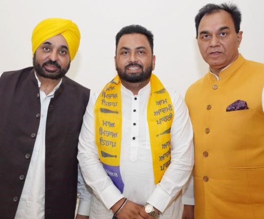 ਚੱਬੇਵਾਲ ਤੋਂ ਕਾਂਗਰਸ ਪਾਰਟੀ ਦੇ ਹਲਕਾ ਇੰਚਾਰਜ ਕੁਲਵਿੰਦਰ ਸਿੰਘ ਰਸੂਲਪੁਰੀ ''ਆਪ'' ਵਿੱਚ ਸ਼ਾਮਲ ਹੋਏ