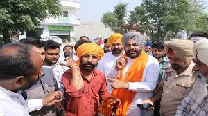 ਪੰਜਾਬ ''ਚ ਕਾਂਗਰਸੀ ਉਮੀਦਵਾਰ ਦੀ ਰੈਲੀ ਦੌਰਾਨ ਹੰਗਾਮਾ ਹੋਇਆ 