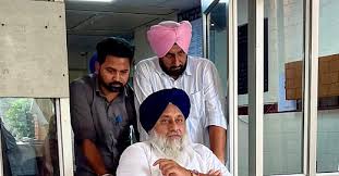 ਪੀ. ਜੀ. ਆਈ. ''ਚ ਦਾਖ਼ਲ ਹੋਏ ਸੁਖਬੀਰ ਸਿੰਘ ਬਾਦਲ 