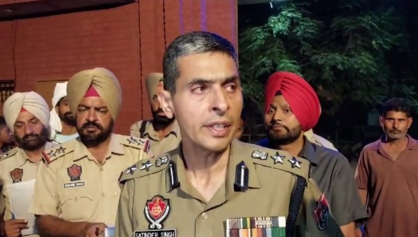 ਪੰਜਾਬ ''ਚ  ਸਾਥੀਆਂ ਨਾਲ ਆਪਣੀ ਹਵੇਲੀ ''ਚ ਬੈਠੇ AAP ਆਗੂ ਦਾ ਗੋਲ਼ੀਆਂ ਮਾਰ ਕੇ ਹੋਇਆ ਕਤਲ