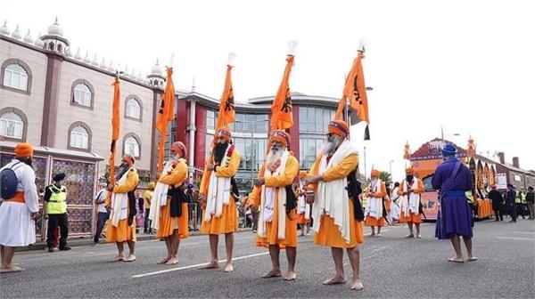 ਖ਼ਾਲਸਾ ਪੰਥ ਦੇ ਸਾਜਨਾ ਦਿਵਸ ਨੂੰ ਸਮਰਪਿਤ ਬਰਮਿੰਘਮ ‘ਚ ਵਿਸ਼ਾਲ ਨਗਰ ਕੀਰਤਨ ਆਯੋਜਿਤ। 