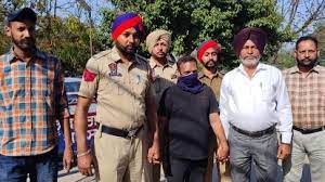 ਸਾਬਕਾ CM ਚਰਨਜੀਤ ਚੰਨੀ ਤੋਂ 2 ਕਰੋੜ ਰੁਪਏ ਦੀ ਫਿਰੌਤੀ ਮੰਗਣ ਵਾਲਾ ਹੋਇਆ ਗ੍ਰਿਫ਼ਤਾਰ