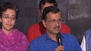 9 ਘੰਟੇ ਦੀ ਪੁੱਛਗਿੱਛ ਮਗਰੋਂ  CBI ਹੈੱਡਕੁਆਰਟਰ ’ਚੋਂ ਬਾਹਰ ਨਿਕਲੇ ਕੇਜਰੀਵਾਲ। 