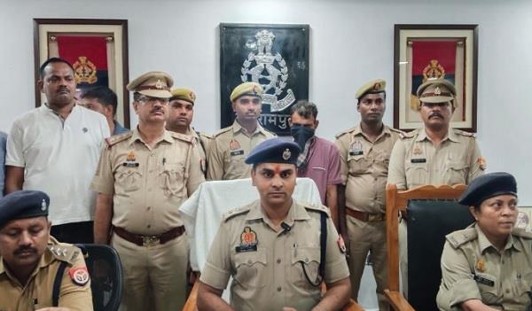 ਪਤਨੀ ਨੂੰ ਬੇਰਹਿਮੀ ਨਾਲ ਮਾਰਿਆ ਫ਼ੇਰ ਨਦੀ ''ਚ ਸੁੱਟਿਆ ਸਿਰ, ਕਿਹਾ- ਫਿਲਮਾਂ ਦੇਖ ਆਇਆ ਆਈਡੀਆ