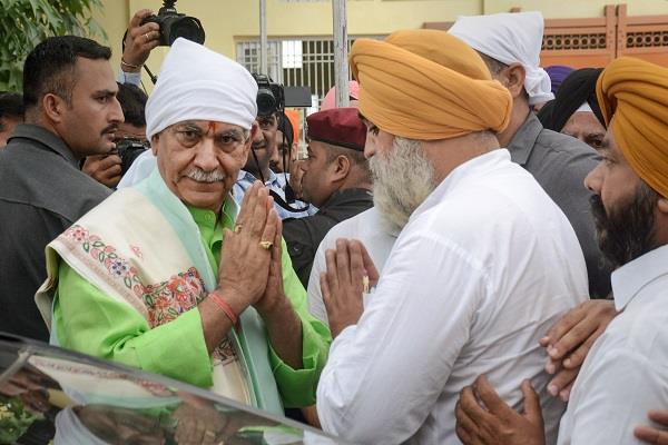  ਸ੍ਰੀ ਗੁਰੂ ਹਰਗੋਬਿੰਦ ਸਿੰਘ ਜੀ ਦਾ ਪ੍ਰਕਾਸ਼ ਪੁਰਬ ਪੂਰੇ ਕਸ਼ਮੀਰ ''ਚ ਮਨਾਇਆ ਗਿਆ। 