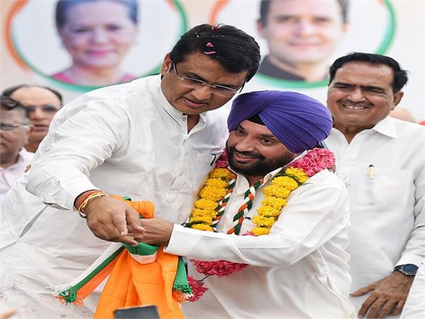  ਦਿੱਲੀ ਪ੍ਰਦੇਸ਼ ਕਾਂਗਰਸ ਪ੍ਰਧਾਨ ਦਾ ਅਹੁਦਾ ਲਵਲੀ ਨੇ ਸੰਭਾਲਿਆ, ਸਾਹਮਣੇ ਹਨ ਕਈ ਚੁਣੌਤੀਆਂ