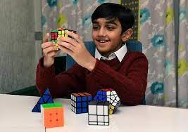  IQ ਟੈਸਟ ''ਚ ਆਈਨਸਟਾਈਨ ਤੇ ਹਾਕਿੰਗ ਨੂੰ ਵੀ ਪਿੱਛੇ ਛੱਡ 11 ਸਾਲਾ ਮੁੰਡੇ ਨੇ ਰਚਿਆ ਇਤਿਹਾਸ।