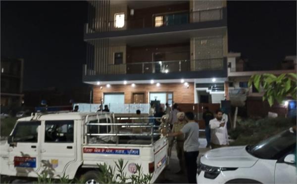 ਮੁਹਾਲੀ ’ਚ ਪੁਲਸ ਵੱਲੋਂ ਸਰਚ ਆਪ੍ਰੇਸ਼ਨ ਚਲਾਇਆ ਗਿਆ ਔਰਤ ਸਣੇ ਦੋ ਨੂੰ ਕੀਤਾ ਗ੍ਰਿਫ਼ਤਾਰ।