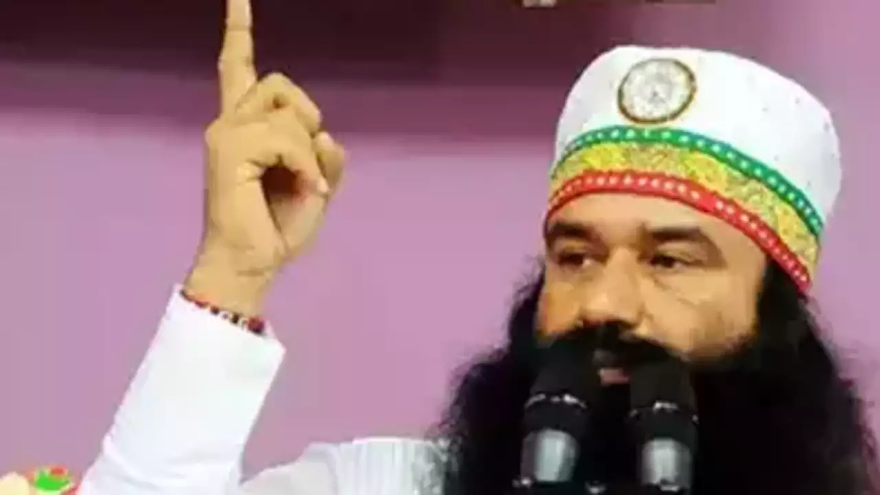 ਹਾਈਕੋਰਟ ਵੱਲੋਂ ਰਾਮ ਰਹੀਮ ਨੂੰ ਜਲੰਧਰ ਮਾਮਲੇ ''ਚ ਰਾਹਤ, ਧਾਰਮਿਕ ਭਾਵਨਾਵਾਂ ਨੂੰ ਠੇਸ ਪਹੁੰਚਾਉਣ ਦੇ ਮਾਮਲੇ ‘ਚ ਦਰਜ ਹੋਈ FIR ਨੂੰ ਰੱਦ ਕਰਨ ਦੇ ਹੁਕਮ