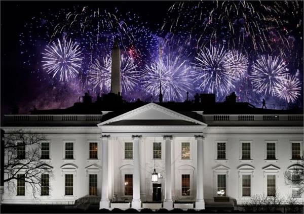  ਸੰਗੀਤ ਅਤੇ ਆਤਿਸ਼ਬਾਜ਼ੀ ਨਾਲ ਵ੍ਹਾਈਟ ਹਾਊਸ ''ਚ ਮਨਾਇਆ ਗਿਆ ''ਸੁਤੰਤਰਤਾ ਦਿਵਸ'' .