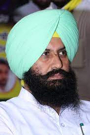 ਸਿਮਰਜੀਤ ਬੈਂਸ ਨੂੰ ਜਬਰ-ਜ਼ਿਨਾਹ ਮਾਮਲੇ ''ਚ ਹਾਈ ਕੋਰਟ ਤੋਂ ਨਹੀਂ ਮਿਲੀ ਰਾਹਤ ਹੁਣ ਸੁਣਵਾਈ 4 ਜਨਵਰੀ ਤਕ ਹੋਇ ਮੁਲਤਵੀ। 