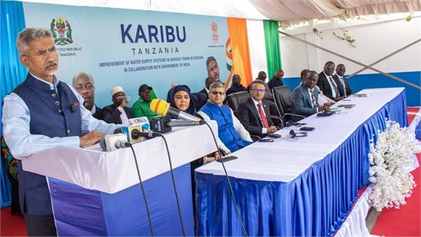 ਵਿਦੇਸ਼ ਮੰਤਰੀ ਜੈਸ਼ੰਕਰ ਨੇ ਅਫਰੀਕਾ ''ਚ ਚੀਨ ''ਤੇ ਸਾਧਿਆ ਨਿਸ਼ਾਨਾ। 