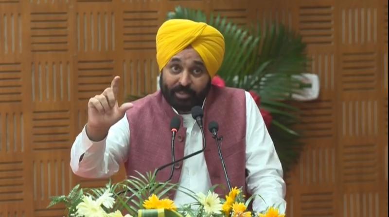 CM ਮਾਨ ਨੇ ਨੌਜਵਾਨਾਂ ਨੂੰ ਨਿਯੁਕਤੀ ਪੱਤਰ ਵੰਡਦੇ ਹੋਏ ਵਿਰੋਧੀਆਂ ’ਤੇ ਸਾਧੇ ਨਿਸ਼ਾਨੇ