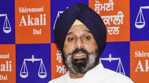  ਮਜੀਠੀਆ ਦੇ 4 ਕਰੀਬੀਆਂ ਨੂੰ SIT ਨੇ ਭੇਜੇ ਸੰਮਨ, 2 ਫਰਵਰੀ ਨੂੰ ਪੁੱਛਗਿੱਛ ਲਈ ਬੁਲਾਇਆ