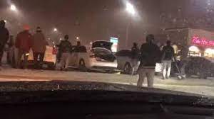 ਪੰਜਾਬੀ ਵਿਦਿਆਰਥੀ ਕੈਨੇਡਾ ''ਚ ਕਾਲਜ ਦੇ ਬਾਹਰ ਆਪਸ ''ਚ ਭਿੜੇ, ਚੱਲੀਆਂ ਤਲਵਾਰਾਂ 