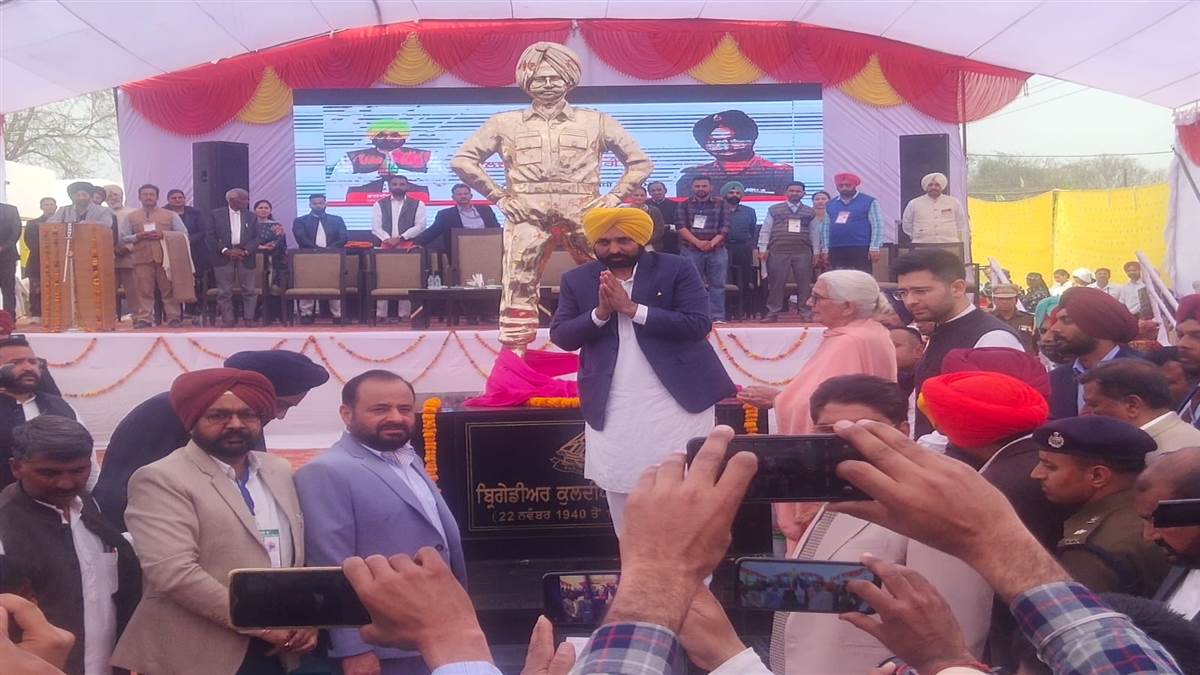 ਲੌਂਗੇਵਾਲਾ ਜੰਗ ਦੇ ਹੀਰੋ ਬ੍ਰਿਗੇਡੀਅਰ ਕੁਲਦੀਪ ਸਿੰਘ ਚਾਂਦਪੁਰੀ ਦਾ ਬੁੱਤ CM ਮਾਨ ਨੇ ਕੌਮ ਨੂੰ ਕੀਤਾ ਸਮਰਿਪਤ 