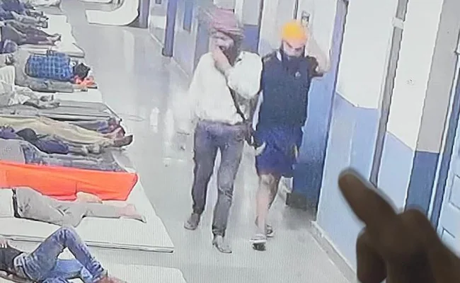 ਦਰਬਾਰ ਸਾਹਿਬ ਨੇੜੇ ਧਮਾਕਾ ਕਰਨ ਵਾਲੇ ਮੁਲਜ਼ਮਾਂ ‘ਤੋਂ ਕੀਤੀ ਗਈ ਪੁੱਛਗਿੱਛ, DGP ਨੇ ਕੀਤੇ ਵੱਡੇ ਖ਼ੁਲਾਸੇ