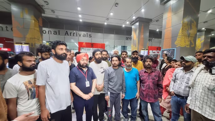ਲੀਬੀਆ ਵਿੱਚ ਬੰਧਕ ਬਣਾਏ ਗਏ ਪੰਜਾਬ ਅਤੇ ਹਰਿਆਣਾ ਦੇ 17 ਨੌਜੁਆਨਾਂ ਦੀ ਹੋਈ ਵਤਨ ਵਾਪਸੀ