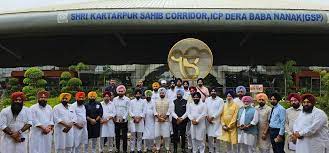 ਭਾਜਪਾ ਆਗੂ ਪਾਕਿ ਦੇ ਸ੍ਰੀ ਕਰਤਾਪੁਰ ਸਾਹਿਬ ''ਚ PM ਮੋਦੀ ਦੇ ਜਨਮਦਿਨ ''ਤੇ ਹੋਏ ਨਤਮਸਤਕ, ਕੀਤੀ ਅਰਦਾਸ। 