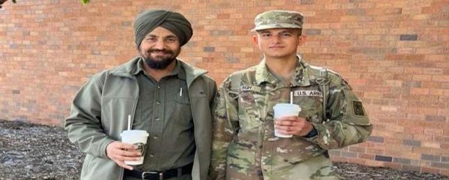 ਹੁਸ਼ਿਆਰਪੁਰ ਦੇ ਨੌਜਵਾਨ ਨੇ ਅਮਰੀਕੀ ਫ਼ੌਜ ''ਚ ਭਰਤੀ ਹੋ ਕੇ ਵਧਾਇਆ ਪੰਜਾਬ ਦਾ ਮਾਣ। 