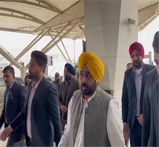 ਕੌਮਾਂਤਰੀ ਹਵਾਈ ਅੱਡੇ ''ਤੇ ਜਲਦ ਹੀ ਪੰਜਾਬ ਹੈਲਪ ਡੈਸਕ ਬਣਾਇਆ ਜਾਵੇਗਾ:CM ਮਾਨ
