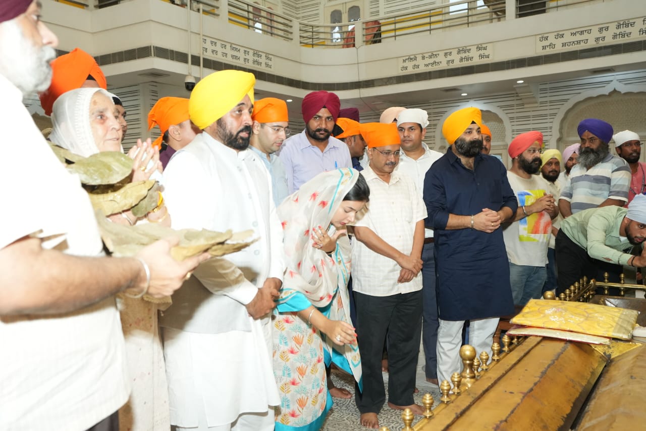 ਮੁੱਖ ਮੰਤਰੀ ਭਗਵੰਤ ਮਾਨ ਅਤੇ ਅਰਵਿੰਦ ਕੇਜਰੀਵਾਲ ਤਖ਼ਤ ਸ੍ਰੀ ਹਰਿਮੰਦਰ ਜੀ ਪਟਨਾ ਸਾਹਿਬ ਵਿਖੇ ਹੋਏ ਨਤਮਸਤਕ 