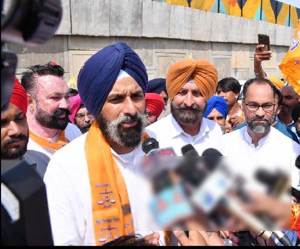  ਬਦਲਾਖ਼ੋਰੀ ਦੀ ਸਿਆਸਤ ਕੀਤੀ ਕਾਂਗਰਸ ਨੇ, ਸੰਵਿਧਾਨ ਦੀਆਂ ਪੂਰੀ ਤਰ੍ਹਾਂ ਉਡਾਈਆਂ ਧੱਜੀਆਂ : ਬਿਕਰਮ ਮਜੀਠੀਆ