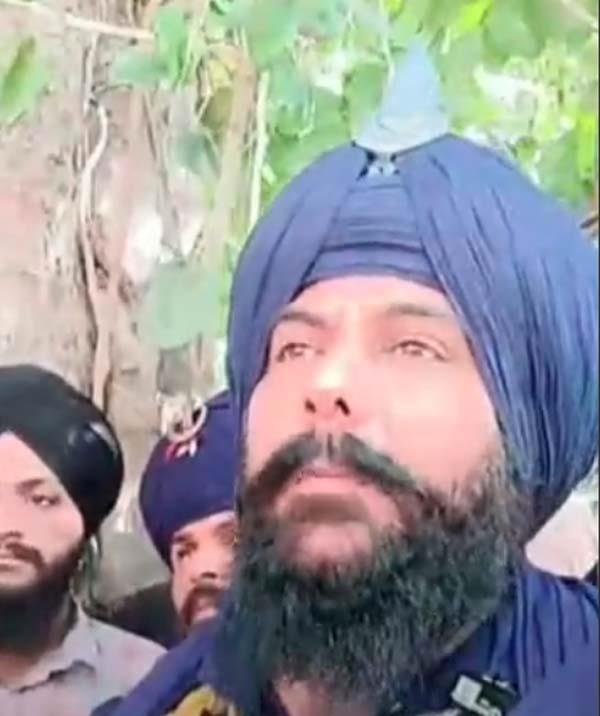ਨਿਹੰਗਾਂ ਦਾ ਕੁੱਲ੍ਹੜ ਪਿੱਜ਼ਾ ਕੱਪਲ ਖ਼ਿਲਾਫ਼ ਪ੍ਰਦਰਸ਼ਨ ਟਲਿਆ, ਜੋੜੇ ਨੂੰ ਅਲਟੀਮੇਟਮ ਦਿੱਤਾ