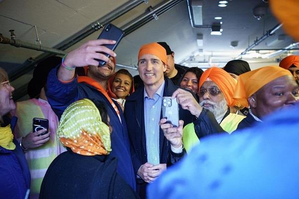 ਟੋਰਾਂਟੋ ਵਿਖੇ ਖਾਲਸਾ ਡੇਅ ਪਰੇਡ ਆਯੋਜਿਤ ਕੀਤੀ ਗਈ , PM ਟਰੂਡੋ ਵੀ ਸਿੱਖ ਭਾਈਚਾਰੇ ਦੇ ਲੋਕਾਂ ਨਾਲ ਹੋਏ ਸ਼ਾਮਲ। 