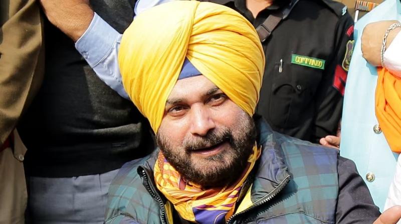 ਫਿਰ ਭਖਾਈ ਸਿਆਸਤ ਨਵਜੋਤ ਸਿੱਧੂ ਦੀ ਪੋਸਟ ਨੇ ਤੇ ਪੁੱਛਿਆ-  ਸਪੋਰਟ ਦੀ ਥਾਂ ਅੜਿੱਕਾ ਕਿਉਂ ?