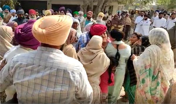 ਜੇਲ੍ਹ ਗੈਂਗਵਾਰ ’ਚ ਮਾਰੇ ਗਏ ਗੈਂਗਸਟਰ ਮੋਹਨਾ ਦਾ ਹੋਇਆ ਸਸਕਾਰ। 