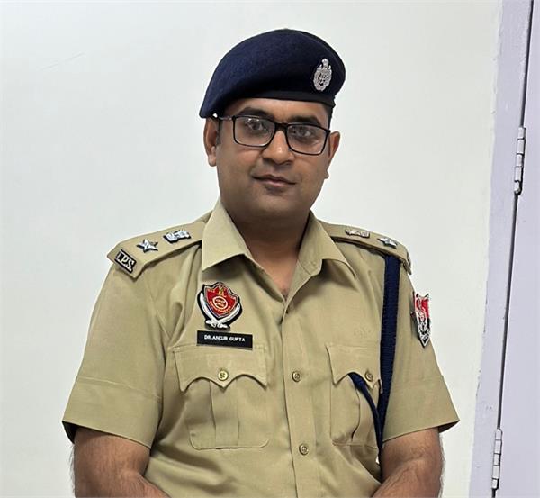 ਐੱਸ. ਐੱਸ. ਪੀ. ਦਾ ਪੰਜਾਬ ''ਚ 8 ਮੁੰਡਿਆਂ ਵੱਲੋਂ ਕੁੜੀ ਨਾਲ ਕੀਤੇ ਗਏ ਗੈਂਗਰੇਪ ਦੇ ਮਾਮਲੇ ''ਚ ਆਇਆ ਬਿਆਨ