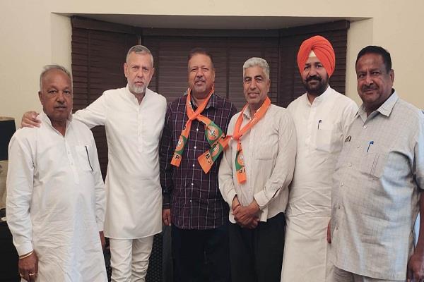ਅਕਾਲੀ ਦਲ ਚੋਂ ਸਾਬਕਾ ਨਗਰ ਕੌਂਸਲ ਪ੍ਰਧਾਨ ਪ੍ਰੇਮ ਚੰਦ ਗਰਗ ਭਾਜਪਾ ''ਚ ਹੋਏ ਸ਼ਾਮਲ