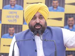 ਭਗਵੰਤ ਮਾਨ ਦਿੱਲੀ ''ਚ ਗਰਜੇ ਤੇ ਕਿਹਾ- ਭਾਜਪਾ ਦਾ ਬੁਰਾ ਹਾਲ, ਬਾਹਰ ਆਏ ਕੇਜਰੀਵਾਲ