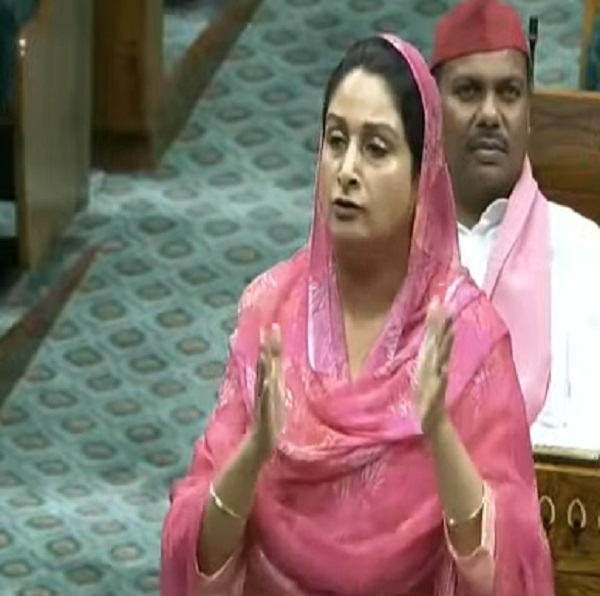 ਸੰਸਦ ''''ਚ ਅੰਮ੍ਰਿਤਪਾਲ ਦੇ ਹੱਕ ''ਚ ਬੋਲੇ ਬਠਿੰਡਾ ਤੋਂ ਸਾਂਸਦ ਹਰਸਿਮਰਤ ਬਾਦਲ, ਆਖੀਆਂ ਵੱਡੀਆਂ ਗੱਲਾਂ