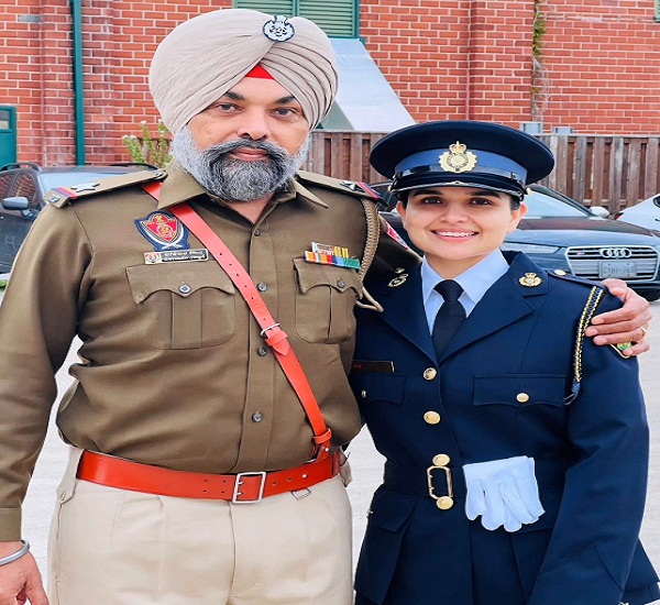 ਕੈਨੇਡਾ ਪੁਲਸ ''ਚ ਭਰਤੀ ਹੋ ਪੰਜਾਬ ਦੀ ਧੀ ਨੇ ਕਰਵਾ ਦਿੱਤੀ ਬੱਲੇ-ਬੱਲੇ
