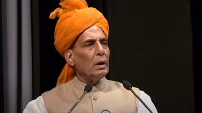 ਜੰਮੂ ਪਹੁੰਚੇ ਰੱਖਿਆ ਮੰਤਰੀ ਰਾਜਨਾਥ ਸਿੰਘ,ਸੁਰੱਖਿਆ ਸੰਮੇਲਨ ਵਿਚ ਕੀਤੀ ਸ਼ਿਰਕਤ