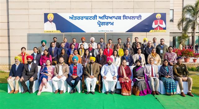 ਟ੍ਰੇਨਿੰਗ ਲੈ ਕੇ ਸਿੰਗਾਪੁਰ ਤੋਂ ਪੰਜਾਬ ਪਰਤੇ 36 ਪ੍ਰਿੰਸੀਪਲਾਂ ਨੇ ਸਾਂਝੇ ਕੀਤੇ ਆਪਣੇ ਅਨੁਭਵ