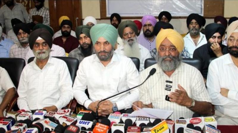 ਗੁਰਦੁਆਰਿਆਂ ਦੀ ਜ਼ਮੀਨ DGPC ਅਧੀਨ ਲਿਆਂਦੀ ਜਾਵੇ , ਵਿਧਾਨ ਸਭਾ ਸੀਟਾਂ ''ਚ ਸਿੱਖਾਂ ਲਈ 10% ਰਾਖਵੇਂਕਰਨ ਦੀ ਵੀ ਮੰਗ