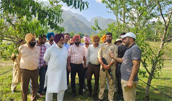 ਅਗਾਂਹਵਧੂ ਕਿਸਾਨਾਂ ਵੱਲੋਂ ਚੇਤਨ ਸਿੰਘ ਜੌੜਾਮਾਜਰਾ ਦੀ ਅਗਵਾਈ ਹੇਠ ਜੰਮੂ-ਕਸ਼ਮੀਰ ਦਾ ਦੌਰਾ