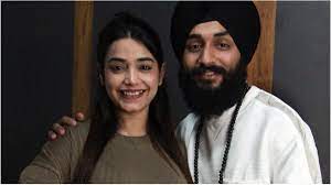   ''ਕੁੱਲ੍ਹੜ ਪਿੱਜ਼ਾ'' ਕੱਪਲ ਦੇ ਮਾਮਲੇ ''ਚ ਫਿਰ ਮਹਿਲਾ ਨੇ DC ਦਫ਼ਤਰ ਦੇ ਬਾਹਰ ਦਿੱਤਾ ਧਰਨਾ। 