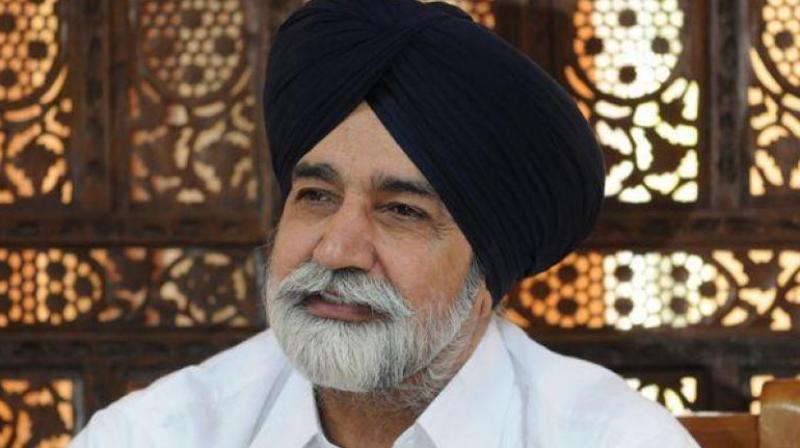 ਸੁਖਬੀਰ ,ਸਿਕੰਦਰ ਸਿੰਘ ਮਲੂਕਾ ਦੇ ਨੂੰਹ-ਪੁੱਤਰ ਦੇ ਕਦਮ ਤੋਂ ਹੋਏ ਖ਼ਾਸੇ ਨਾਰਾਜ਼! ਮਲੂਕਾ ਨੂੰ ਮੌੜ ਹਲਕੇ ਦੇ ਇੰਚਾਰਜ ਵਜੋਂ ਹਟਾਇਆ
