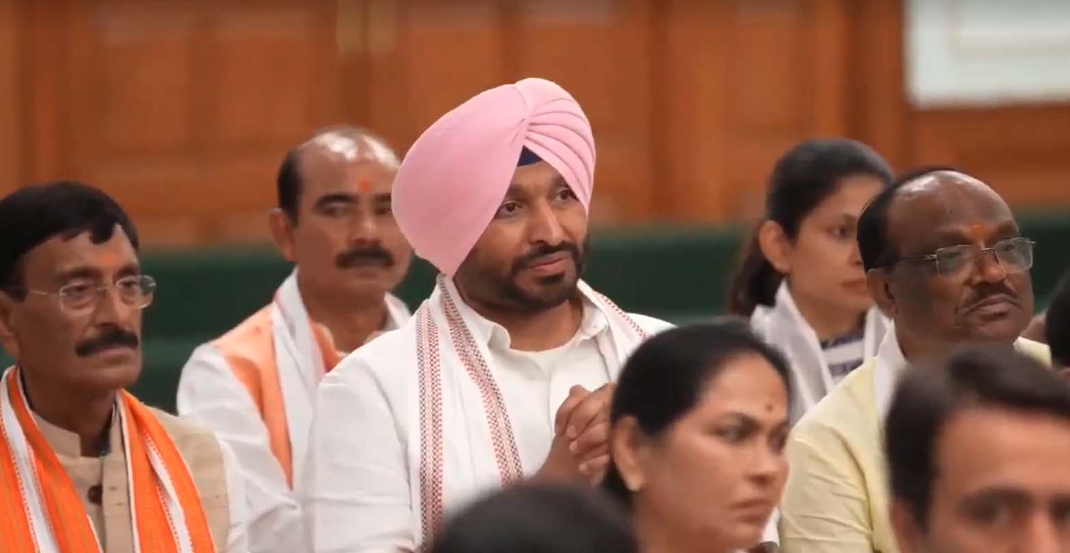 ਕੇਂਦਰ ਸਰਕਾਰ ਨੇ ਰਵਨੀਤ ਬਿੱਟੂ ਨੂੰ ਕੇਂਦਰੀ ਰਾਜ ਮੰਤਰੀ ਬਣਾ ਕੇ ਪੰਜਾਬ ''ਚ ਖੇਡਿਆ ਦਾਅ