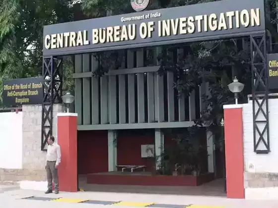 CBI ਨੇ ਨੌਕਰੀ ਦੇ ਬਦਲੇ ਜ਼ਮੀਨ ਮਾਮਲੇ ''ਚ 9 ਥਾਵਾਂ ''ਤੇ ਕੀਤੀ ਛਾਪੇਮਾਰੀ