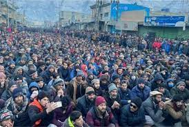 ਭਾਰਤ ਨਾਲ ਉਨਾਂ ਨੂੰ ਜੋੜਨ ਦੀ PoK ’ਚ ਪ੍ਰਦਰਸ਼ਨਕਾਰੀਆਂ ਨੇ ਕੀਤੀ ਮੰਗ। 