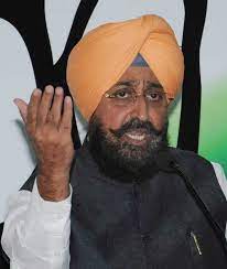 CM ਮਾਨ ਦੇ ਕਿਸਾਨ ਧਰਨਿਆਂ ਬਾਰੇ ਦਿੱਤੇ ਬਿਆਨ ''ਤੇ ਪ੍ਰਤਾਪ ਸਿੰਘ ਬਾਜਵਾ ਦੀ ਪ੍ਰਤੀਕਿਰਿਆ ਸਾਮਣੇ ਆਈ । 
