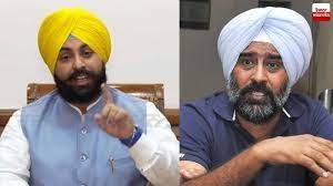 ਪੰਜਾਬ ''ਚ ਮੌਜੂਦਾ ਤੇ ਸਾਬਕਾ ਸਿੱਖਿਆ ਮੰਤਰੀ ''ਚ ਟਕਰਾਅ: ਸਰਕਾਰੀ ਸਕੂਲਾਂ ''ਚ 2 ਲੱਖ ਦਾਖਲੇ ਘਟੇ; ਬੈਂਸ ਤੇ ਪਰਗਟ ਨੇ ਇੱਕ ਦੂਜੇ ਨੂੰ ਜ਼ਿੰਮੇਵਾਰ ਠਹਿਰਾਇਆ